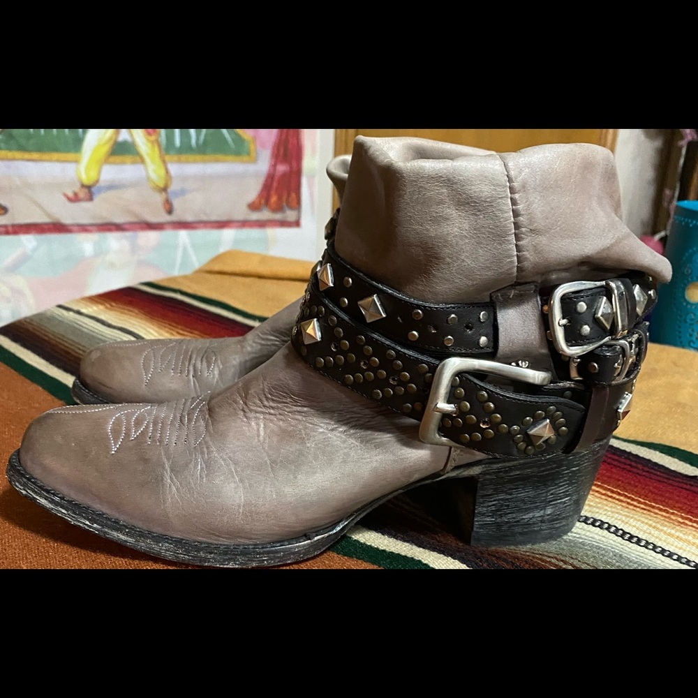 NFR Fashions! Old gringos!